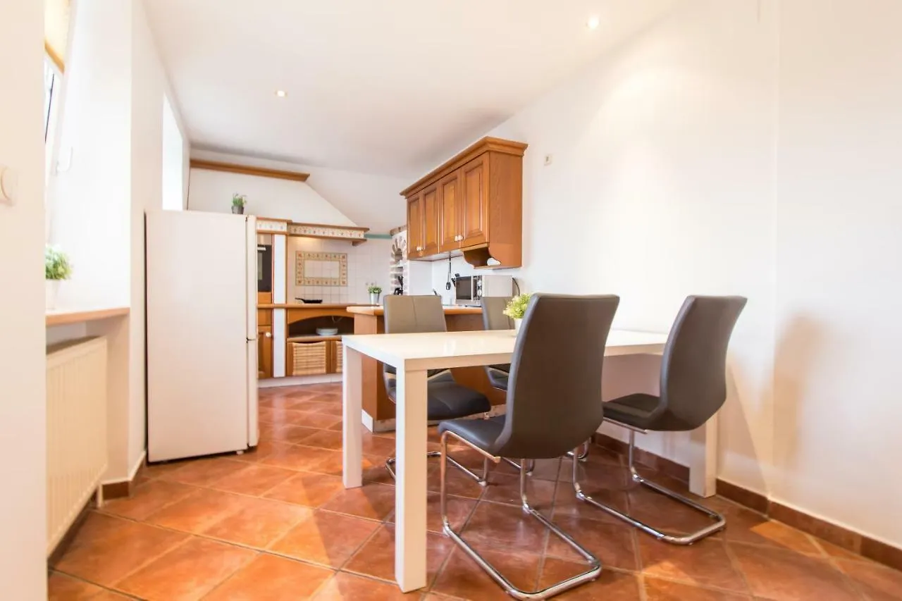 Apartment Davidgasse Vienna 0*,  Austria